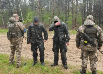 На Рівненщині прикордонники виловили з Західного Бугу двох порушників кордону