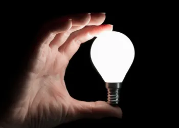 В Україні стабілізаційні відключення триватимуть до кінця серпня