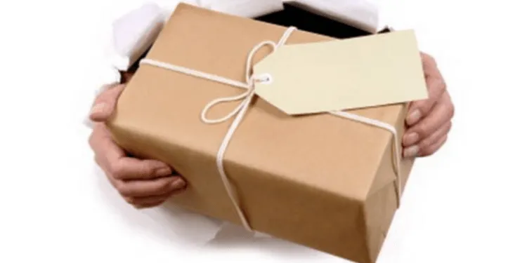 В Україні змінилися правила пересилання продуктів: що не можна відправляти поштою