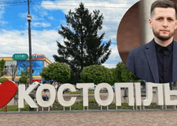 Виконуючий обов'язки голови Костопільської міської ради Давид Дідух звільнив усіх своїх заступників