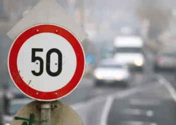 З 1 листопада в містах України швидкість руху обмежено на рівні 50 км/годину