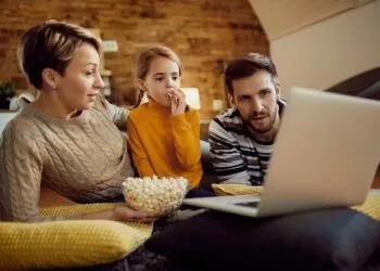 UASerials.com — ваш незамінний гід у світі фільмів та серіалів українською