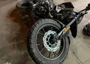П'яний неповнолітній мотоцикліст в Рівному влаштував ДТП та намагався втекти з місця пригоди