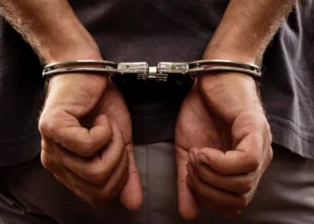 Вчора в Дубно патрульні спіймали шахрая, що перебував у розшуку