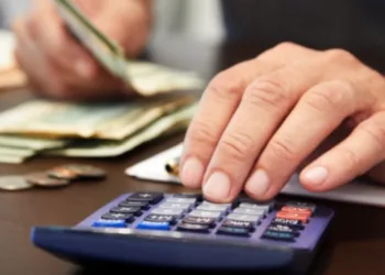 Податкова з 1 січня почне штрафувати українців: хто після перевірки сплатить по 17 тисяч гривень