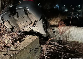 Хотів викрасти автівку, а замість цього влаштував ДТП: на Рівненщині затримали крадія