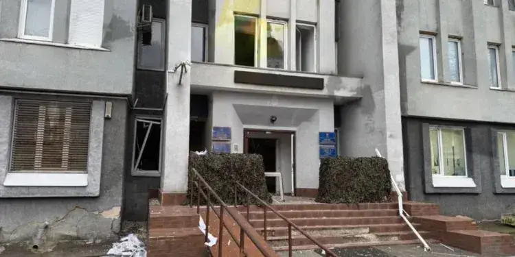 У Рівному стався вибух у будівлі ТЦК: є загиблий і постраждалі