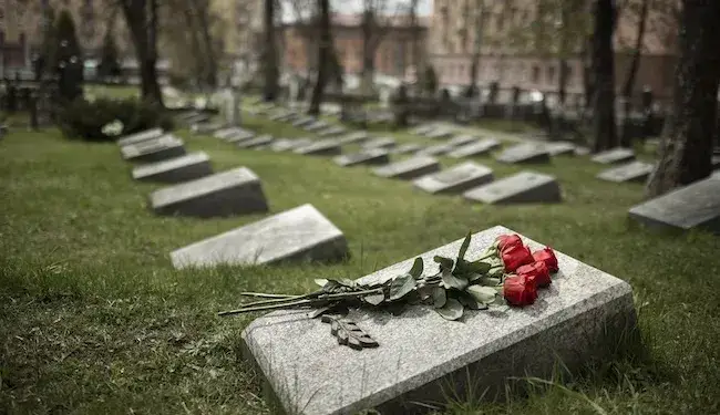 Який купити пам’ятник, щоб він був міцним