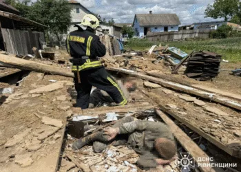 На Рівненщині обвалився житловий будинок: одна людина загинула, ще одну вдалося врятувати