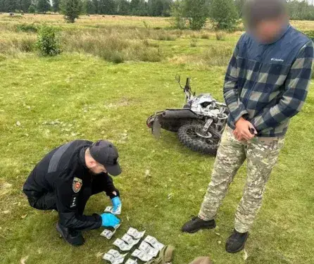 Заробляв по $6500 на ухилянтах: на Рівненщині затримали «провідника» через кордон