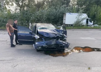 У Здолбунові ДТП: постраждали водійка та пасажир легковика
