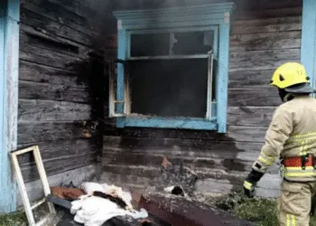 Трагедія на Рівненщині: жінка загинула в пожежі у власному домі