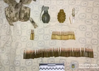 На Рівненщині сімейна сварка закінчилася несподіваною знахідкою боєприпасів