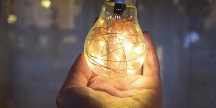 Графіки погодинних відключень світла в Рівному на 29 листопада