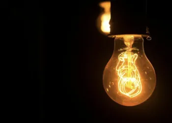 Графік відключення світла на сьогодні 25 грудня в Рівному