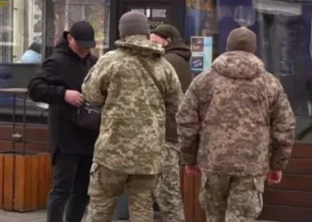 Поліція повідомила подробиці побиття ТЦКашника ломом