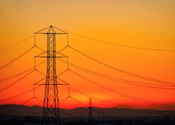 Графік погодинних відключень світла 15 січня 2026 в Рівному