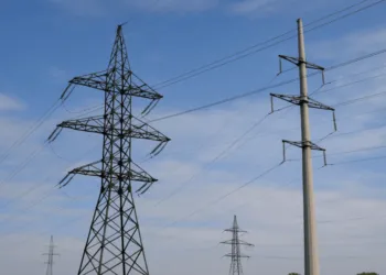 Графік погодинних відключень світла 8 січня 2026 в Рівному