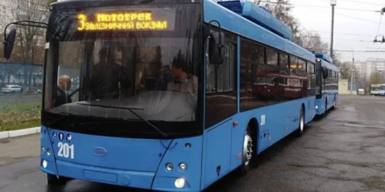 З 6 січня тролейбус із Рівного на Городок знову курсує: що відомо
