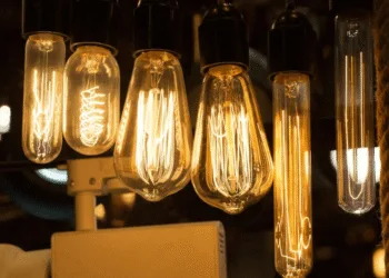 Графік погодинних відключень світла 31 січня 2026 для Рівного та області