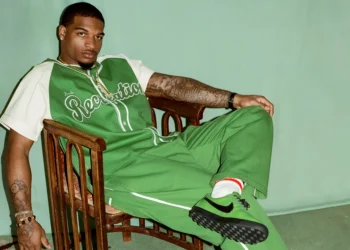 Чоловічі футболки Nike