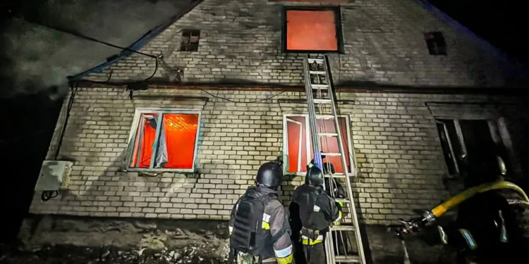 Нічна пожежа на Рівненщині: у вогні загинув чоловік