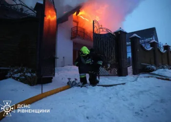 На Рівненщині відновлять домівку, яку понівечило під час ворожої атаки