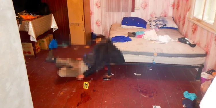 На Рівненщині чоловік зарізав співмешканку та її брата: троє малолітніх дітей були свідками