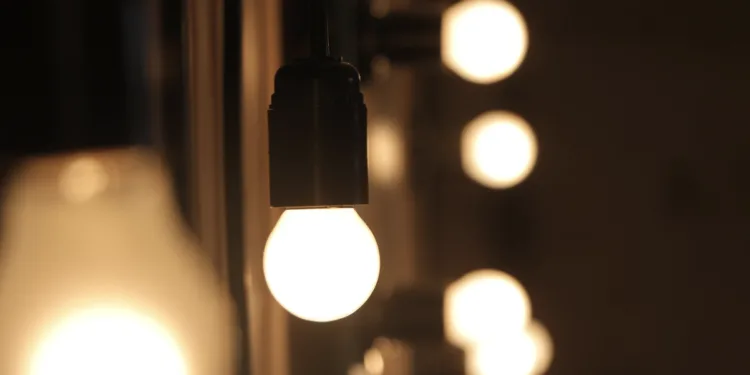 Графік відключення світла в Рівному та області сьогодні 17 березня