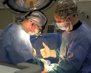 У Рівному лікарі видалили жінці пухлину-велетня вагою понад 4 кілограми