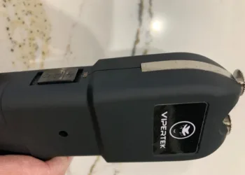 Электрошокер ОСА 928 PRO: компактная защита для самообороны