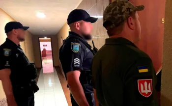 У військового у відпустці в Рівному знайшли боєприпаси та ймовірні наркотики