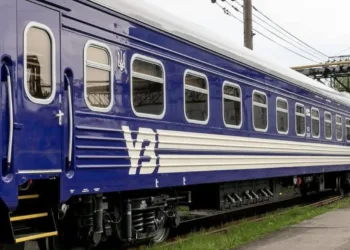 Подорожі на літо: "Укрзалізниця" оновлює графік і запускає додаткові поїзди