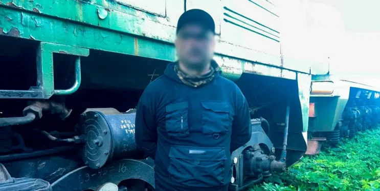 У Рівному затримали двох підозрюваних у крадіжці кабелів із тепловозів