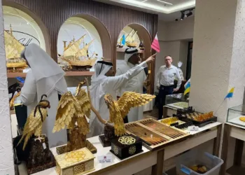 У столиці Катару відкрили перший музей-магазин виробів із рівненського бурштину