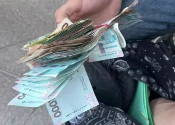 У Рівному чоловік обікрав сусіда по кімнаті в гуртожитку: поліція знайшла викрадені гроші