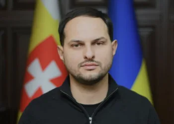 Сьогодні вранці жителів Рівного налякав гучний вибух: що відомо про ситуацію