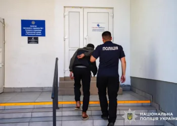 На Рівненщині затримали вбивцю та грабіжника, який підпалив будинок після пограбування