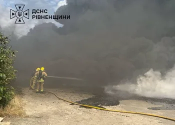 Що відбувається у Рівному з якістю повітря після пожежі у Варковичах: чи зафіксували забруднення