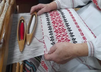Серпанкове ткацтво з Рівненщини набуло статус національної культурної спадщини