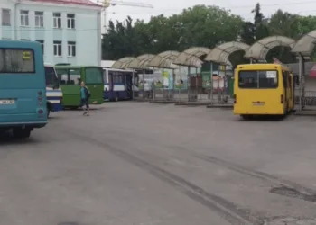 Приміської автостанції біля Залізничного вокзалу