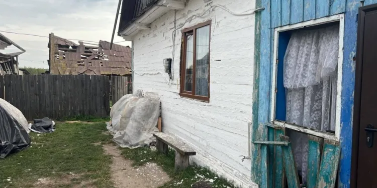 Через ранковий удар по Рівненщині пошкоджено оселі та приміщення старостату