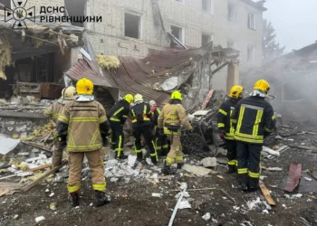 Атака на Рівненщину: пошкоджено агропідприємства та житло, п'ятеро людей постраждали, одну людину дістали з-під завалів