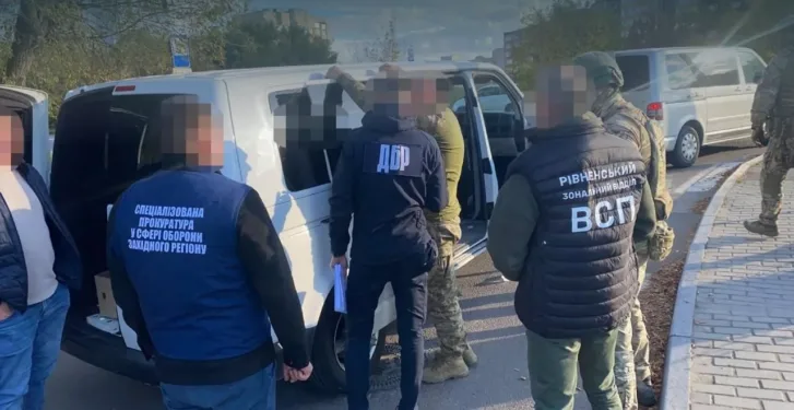 На Рівненщині військовий намагався відкупитися від командира за 5 тисяч доларів, аби піти у СЗЧ